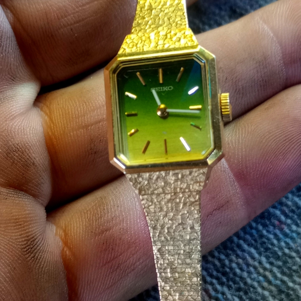Gold Seiko Watch B655